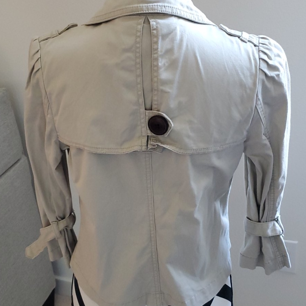 Jacket - Picture 5 of 6
